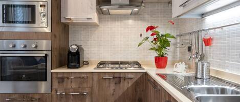 Microwave, oven, stovetop, dishwasher