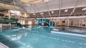 Piscine couverte, piscine extérieure