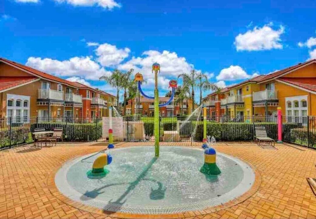 Modern Luxury Resort. Comparable with Disney Resorts! 