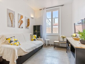 TV - Appartement Amarilla - Welkeys (Biarritz)