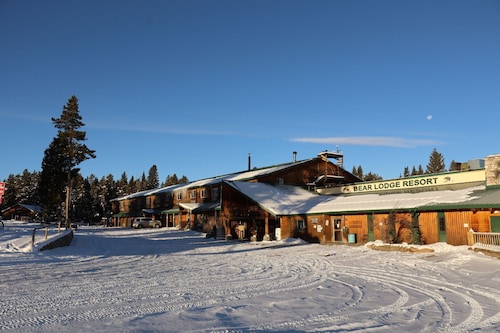 Bear Lodge Resort