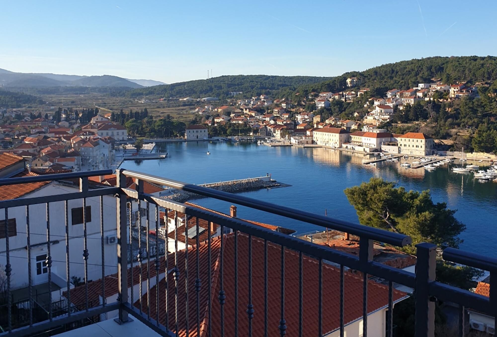 Vibo Parking and Barbecue A1 Vinka 1 6 in Jelsa Find Hotel Reviews