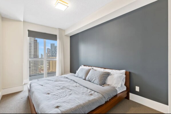 2 bedrooms, iron/ironing board, travel cot, free WiFi