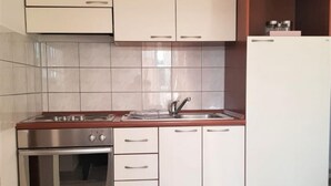 Apartment, Smoking - Apartments Mari - 100 m From Beach (Supetar)