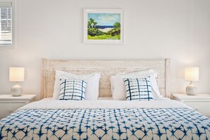 3 habitaciones, escritorio, tabla de planchar con plancha y wifi gratis 