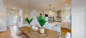 Sapphire Sol | House in Ocean City with elevator, roof deck, grill, streaming