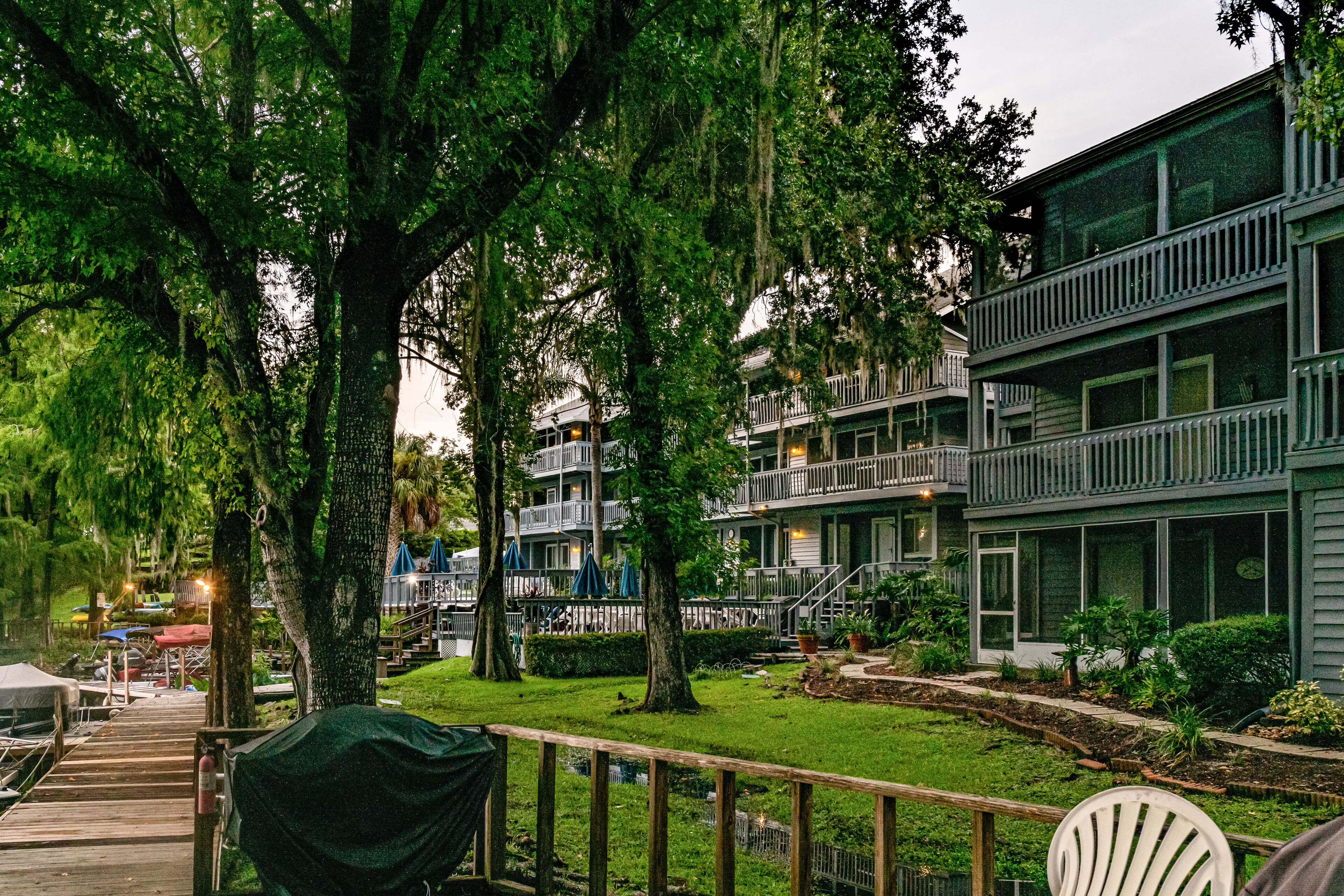 Great condo in Withlacoochee riverfront community - pool & hot tub access