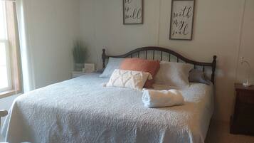 3 bedrooms, iron/ironing board, travel crib, free WiFi