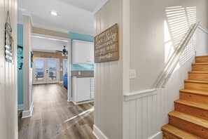 Interior - WATERFRONT, VOLLEYBALL, KAYAKS, CORNHOLE, INGROUND POOL, DOCK.  RELAX AND PLAY! (Gulf Shores)