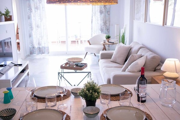 Living area - Marbella Playa Elviria 7 px By Houselogy (Marbella)