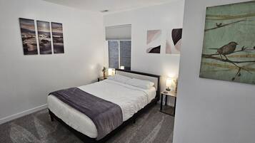 3 habitaciones, tabla de planchar con plancha, cuna de viaje y wifi