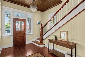 Interior - The Ramona House w/ Cowboy Pool! Walk to Downtown! (Smithville)