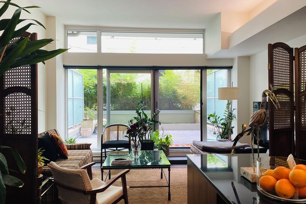 TV connectée, livres, médiathÚque