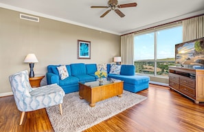 Smart-TV, DVD-Player, Stereoanlage, Arbeitsbereiche
