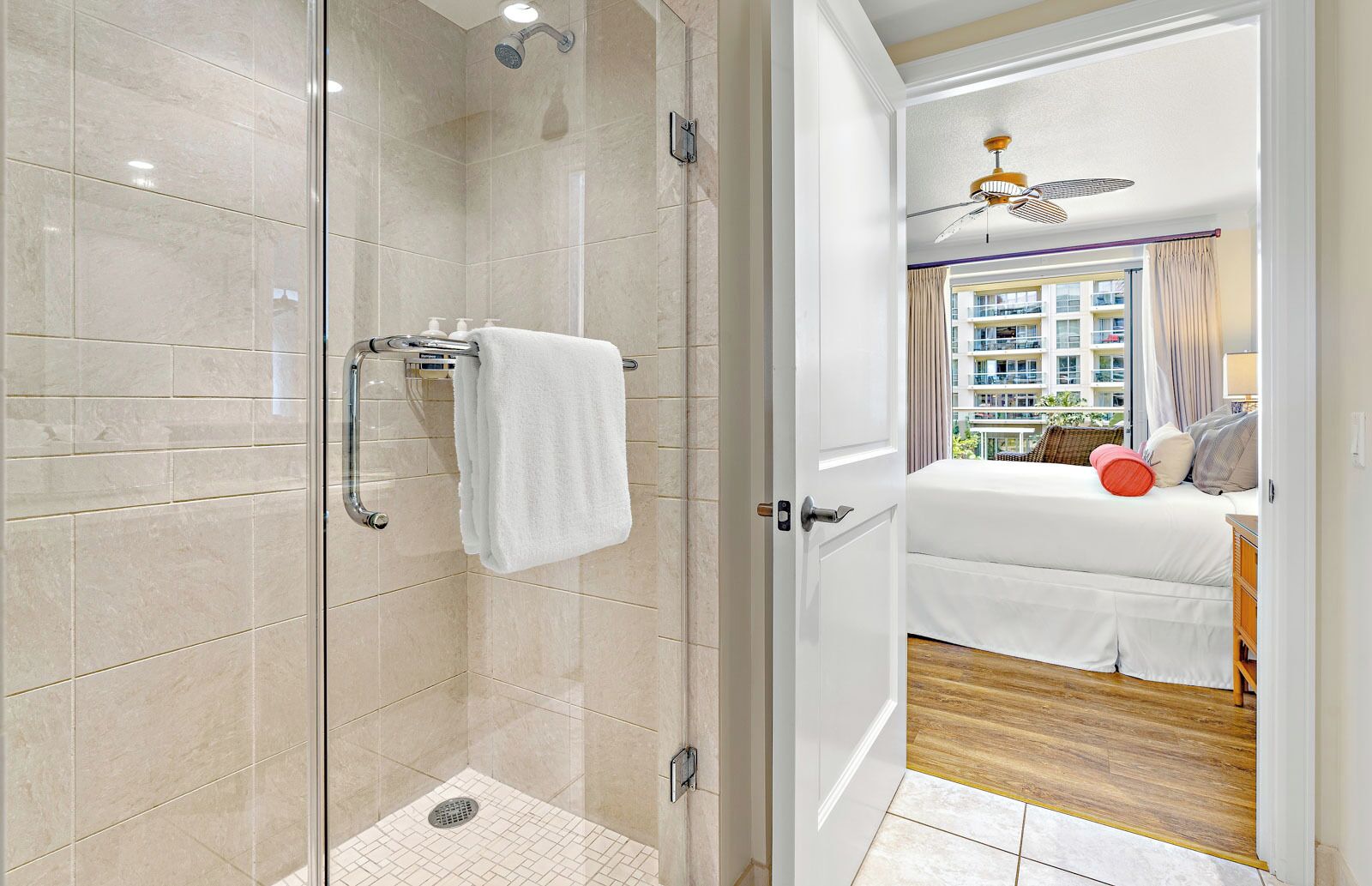 Bathtub, hair dryer, towels