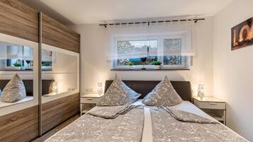 1 bedroom, iron/ironing board, free WiFi, bed sheets