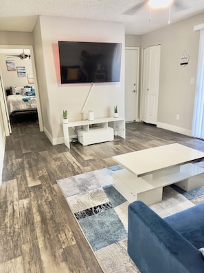 Room - Sapphire Nights in Chandler⭐️ (Chandler)