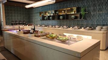 Frukostbuffé varje dag mot avgift