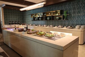 Daily buffet breakfast for a fee - HENTIQUE MANNA TANGSHAN (Nanjing)