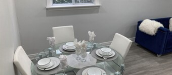 Cozy 3 Bedroom, Bath and Kitchen in Georgetown ON CA