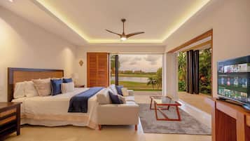 4 bedrooms, in-room safe, iron/ironing board, free WiFi