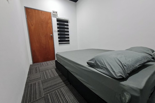 Kahden hengen perushuone | Silitysrauta/-lauta, ilmainen Wi-Fi