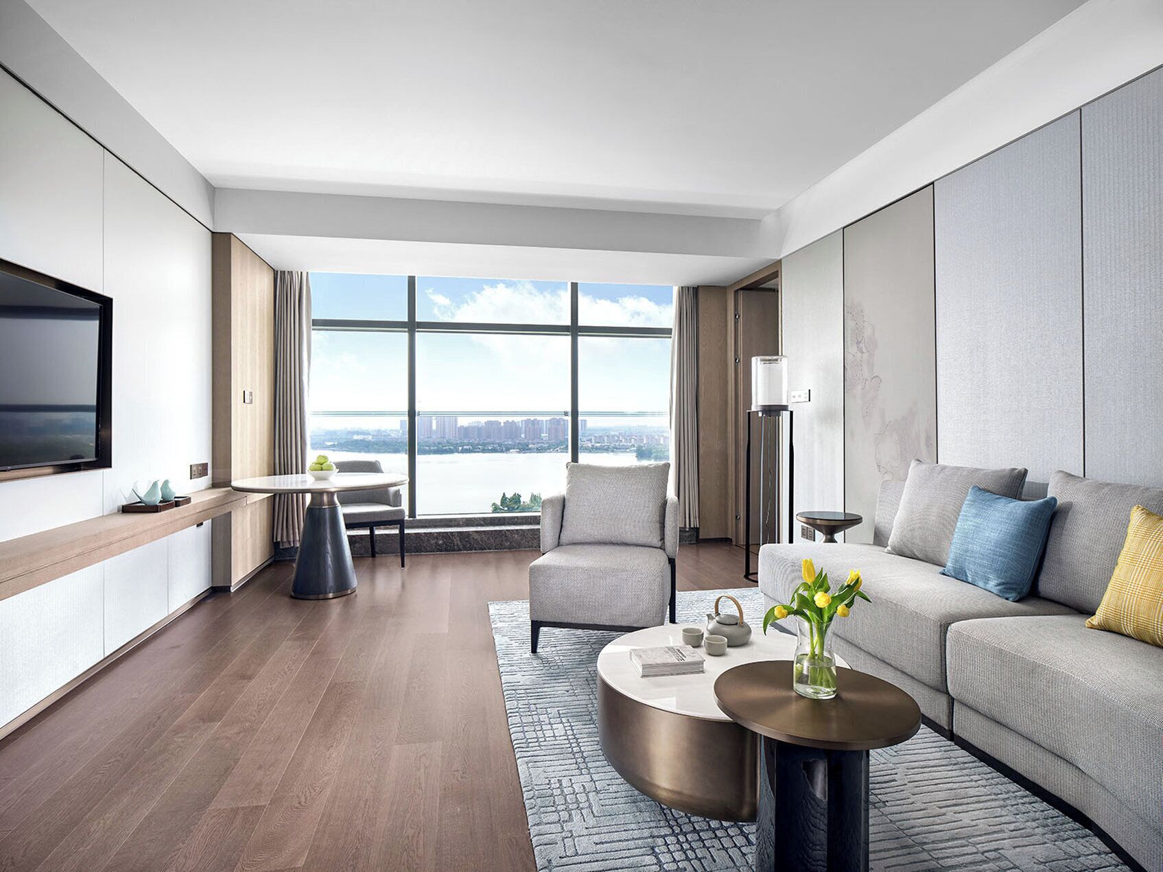 Premium bedding, down comforters, minibar, in-room safe