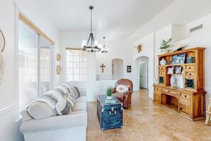 TV, books - Desert Oasis - Heated Pool Retreat | Pet-friendly (Cave Creek)