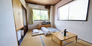 Basic Quadruple Room - Hotel CAMELOT (Fujikawaguchiko)