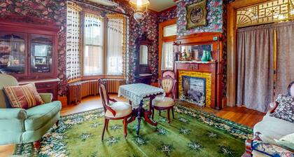 Historical Home w/ Modern Conveniences w/ Porches