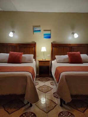 Deluxe Cabin, Multiple Beds, Ensuite, Pool View | Bathroom | Shower, free toiletries, towels, soap