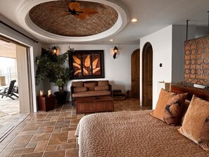 4 多间卧室、办公桌、WiFi