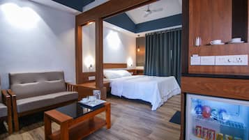 1 bedroom, in-room safe, iron/ironing board, free WiFi