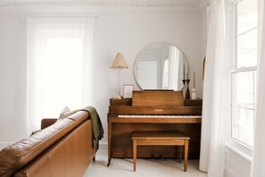 Interior - Town & Trail - Walkable Wellington Charmer (Prince Edward)