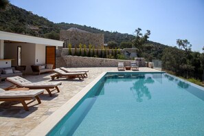 5 bedrooms - Villa Dara AND Todd in Gryk Nok (Lefkada)