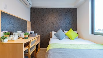 Standard Double Room | Desk, blackout drapes, free WiFi, bed sheets