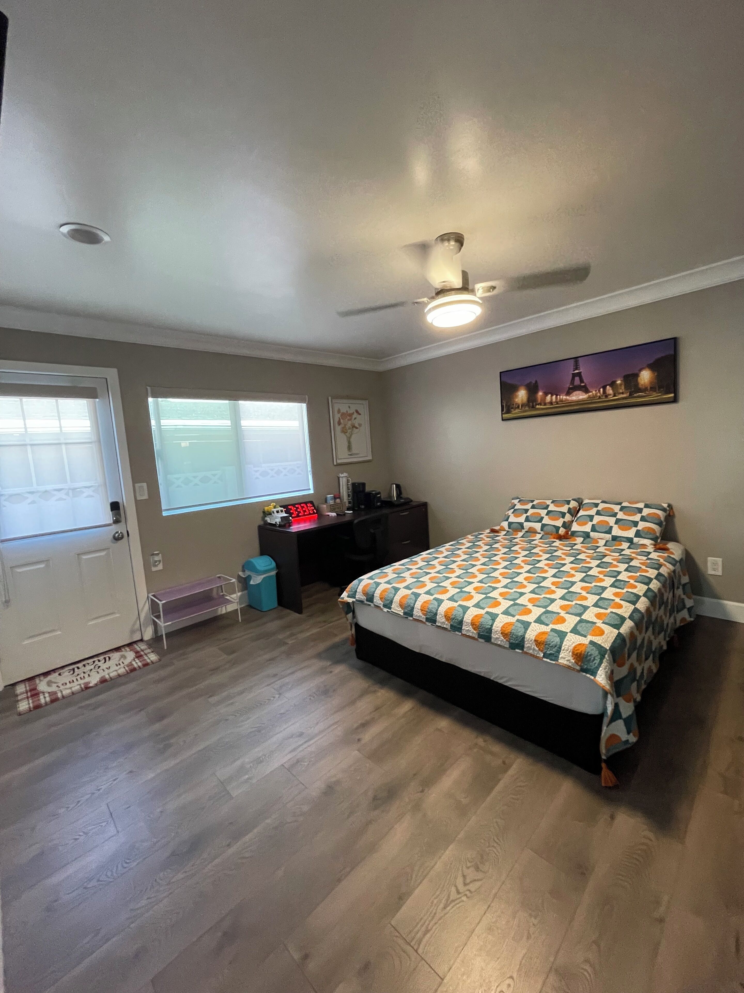 Private Bedroom Near Disneyland