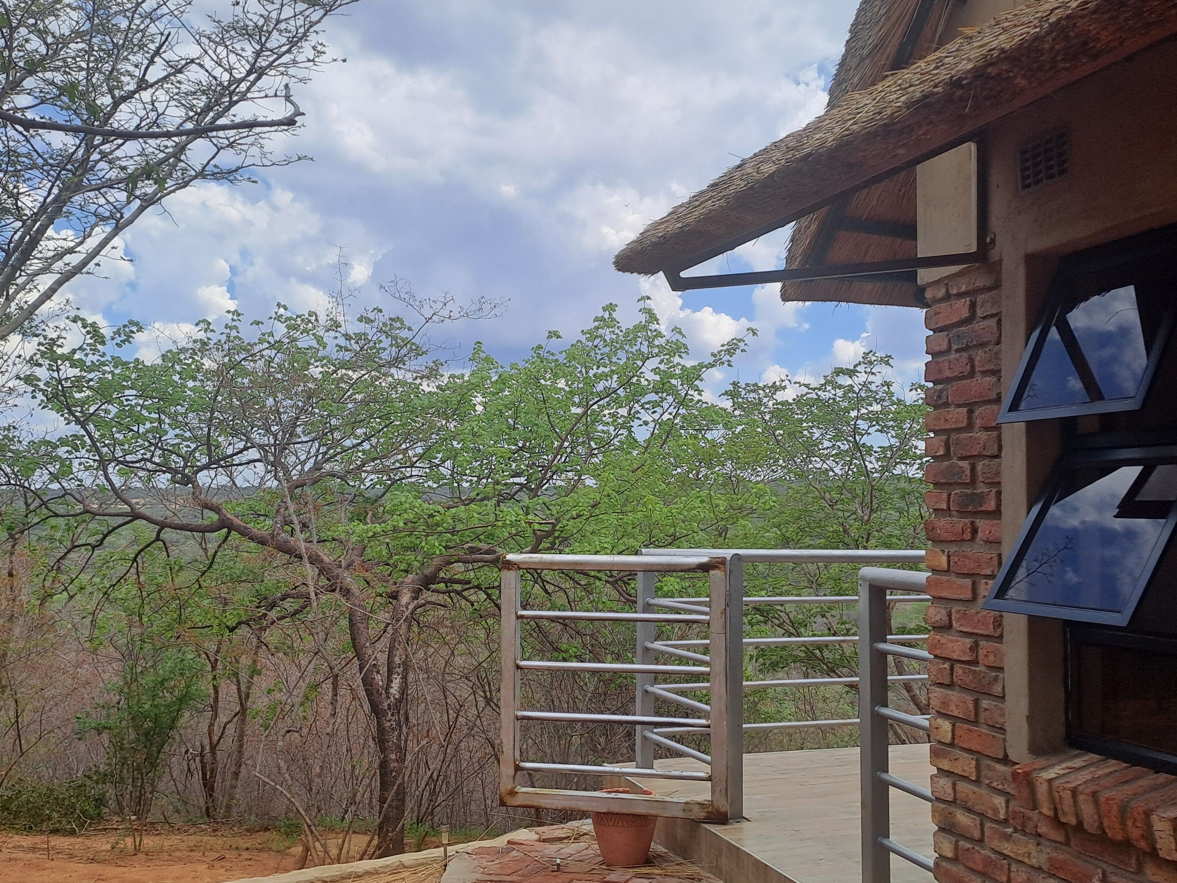 ด้านหน้าที่พัก