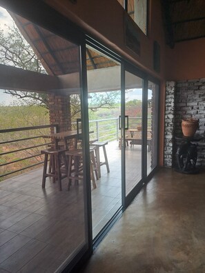 Superior Villa | Living area - iroCK Lodge (Victoria Falls)