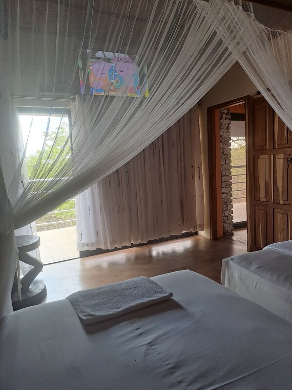 Superior Villa | Iron/ironing board, free WiFi, bed sheets, wheelchair access - iroCK Lodge (Victoria Falls)