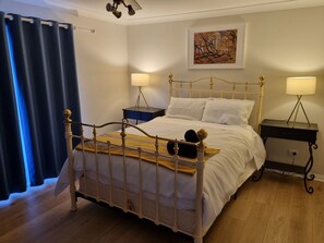 5 bedrooms, iron/ironing board, travel crib, WiFi