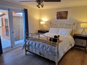 5 bedrooms, iron/ironing board, travel crib, WiFi - Thira in the Blue Mountains (Wentworth Falls)