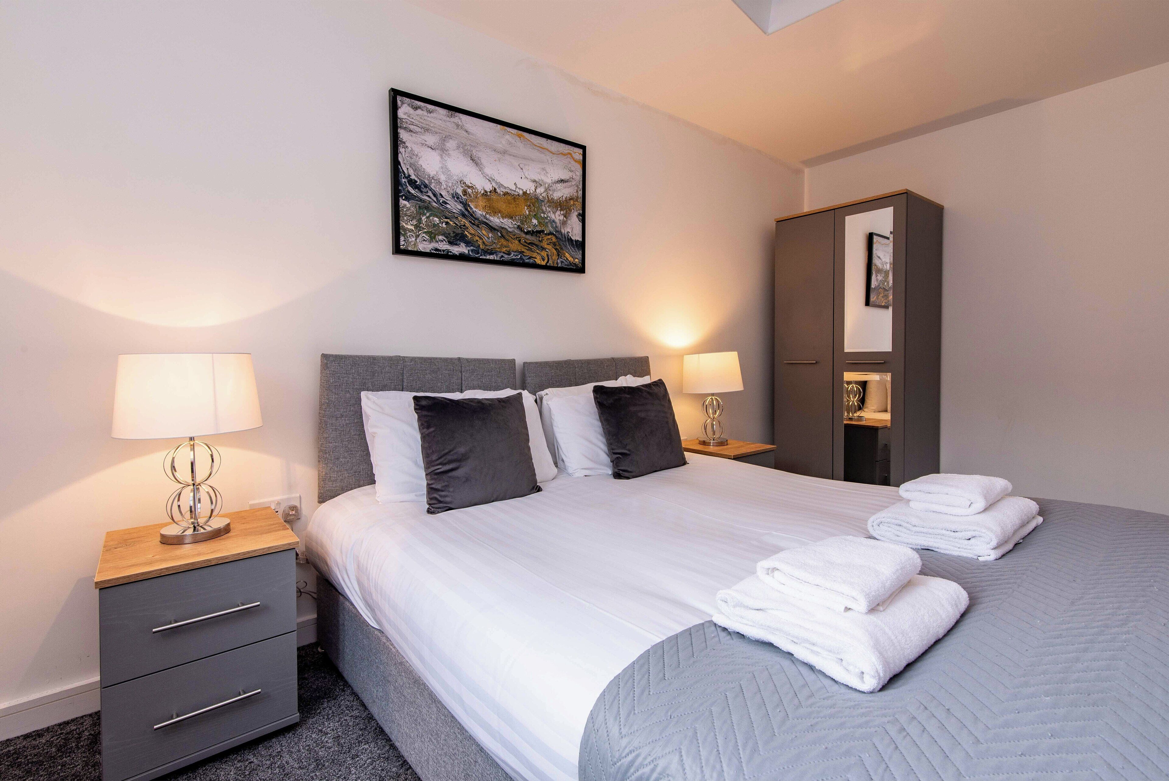 3 bedrooms, iron/ironing board, free WiFi