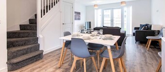 Saxelbye House - Cosy 3 Bed Home near City Centre