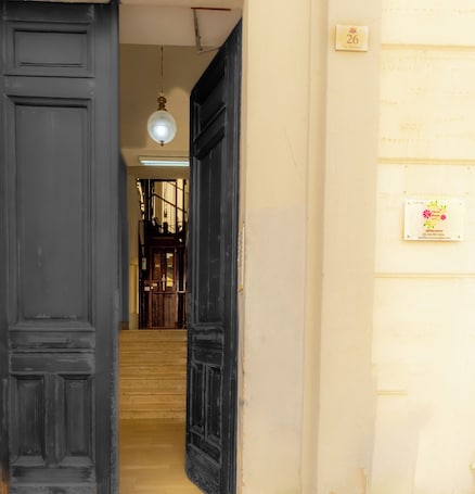 Exterior. Flower Rooms Cagliari