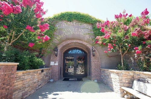 Napa Getaway Vino Bello Resort Last Minute Deal