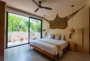 3 Schlafzimmer, Schreibtisch, Bügeleisen/Bügelbrett, Reisekinderbett