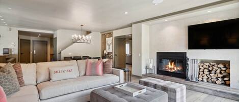 Televisor i llar de foc