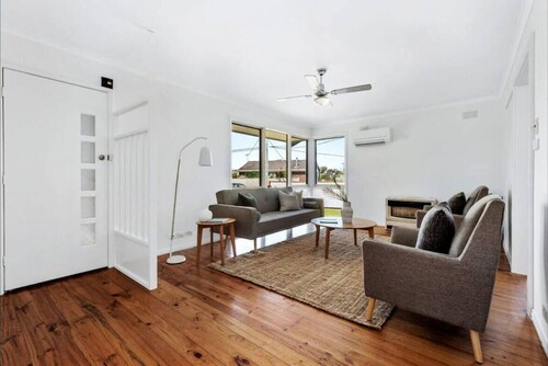 Comfy bed Quiet Neighbourhood