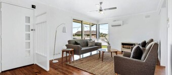 Comfy bed quiet neighbourhood